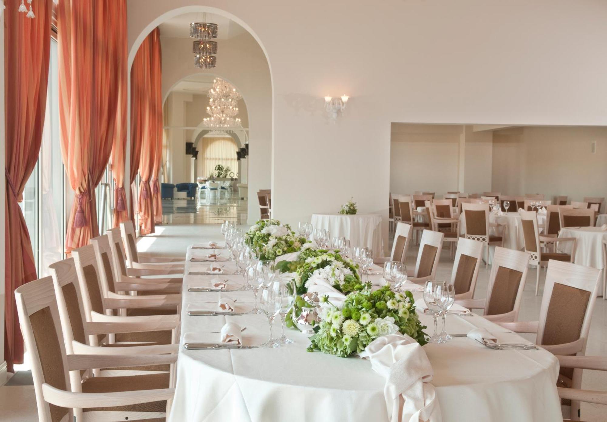 Grand Hotel Italia Клуж-Напока Екстер'єр фото The ballroom
